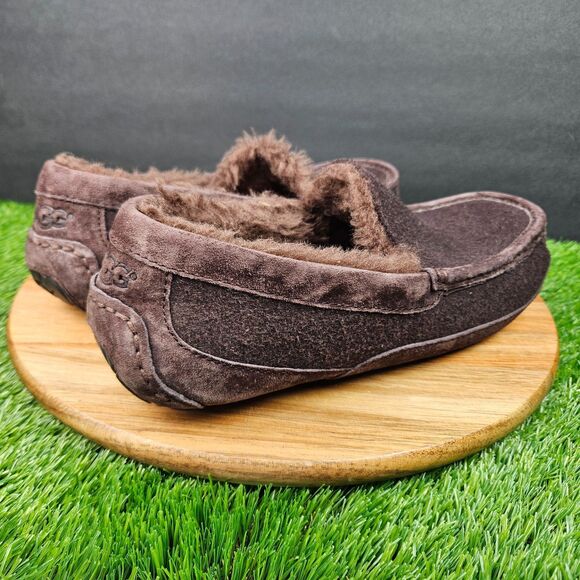 UGG Ascot Mens Size 10 Brown Casual Comfort Slip On Sheepskin Shoes Slippers